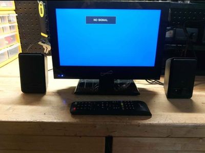 Supersonic 13 Inch LED TV with Remote