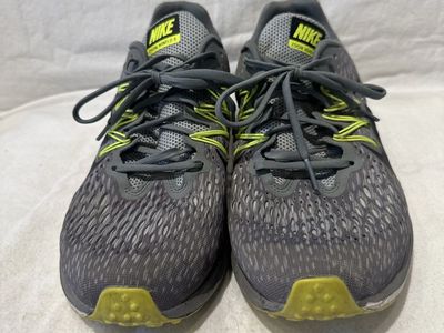 Nike zoom Winflo 5 men’s 10.5 grey running shoes