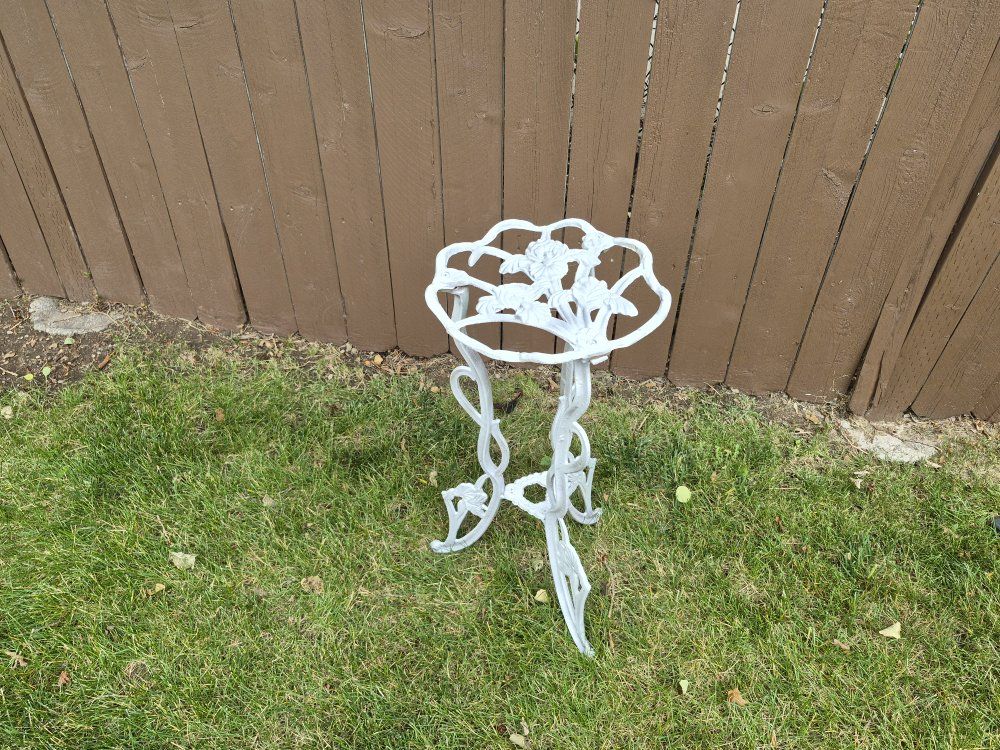 Main image 7