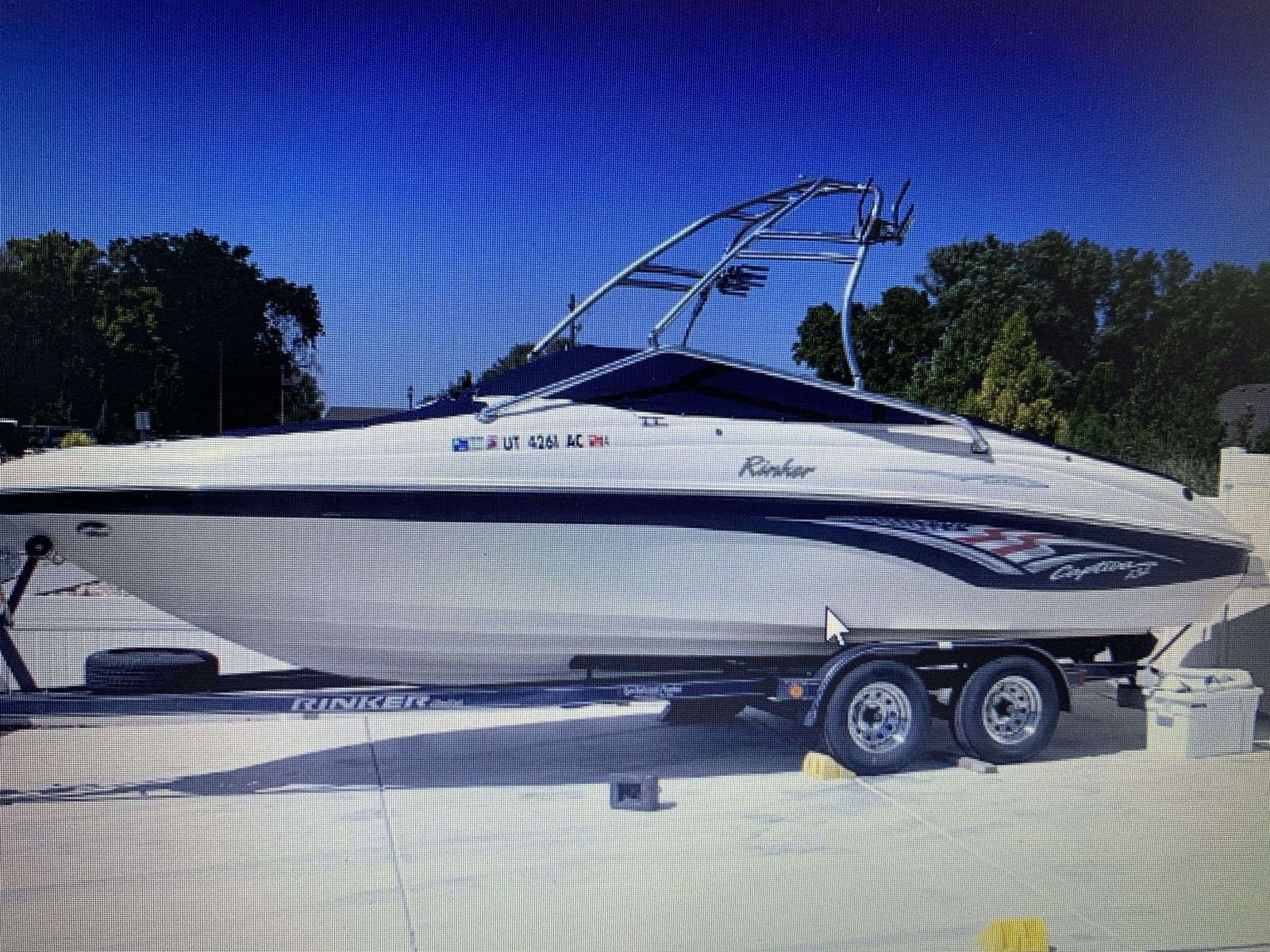 Rinker Captiva 232 Bowrider Boat w/ Wake Tower & Trailer - White/Blue, Great Condition