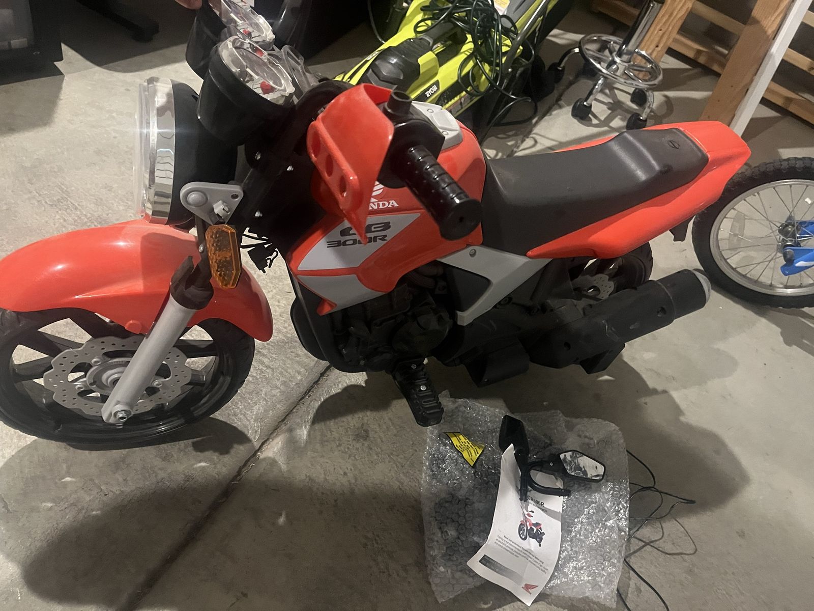 Honda C3300R 12V Kids Ride-On Motorcycle.