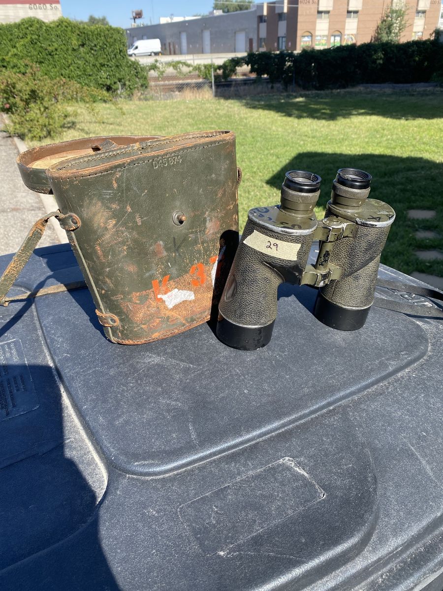 WW II MILITARY BINOCULARS M16