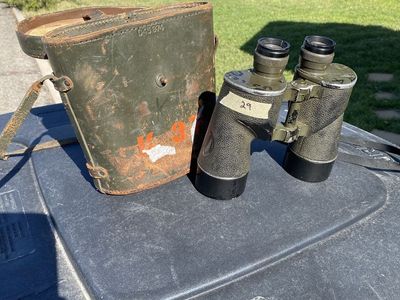 WW II MILITARY BINOCULARS M16