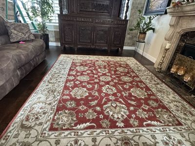 Safavieh Stratford Collection Hand Tufted Area Rug - Red/Ivory Floral - 8' x 10'