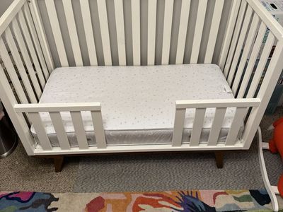 West elm mid century modern crib with toddler convertible side