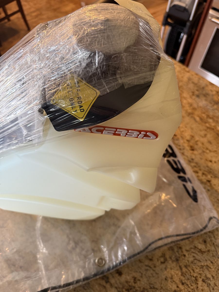 Acerbis 3.2 gallon tank for KTM 2020-23
