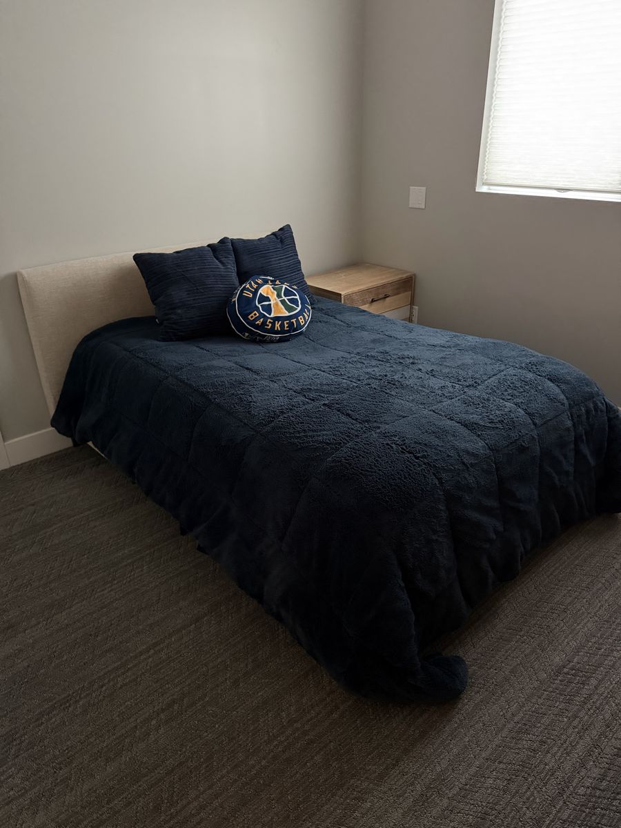 Bedroom set