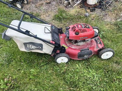 Toro Recycler 6.5 HP Push Mower - Red, w/ Grass Bag