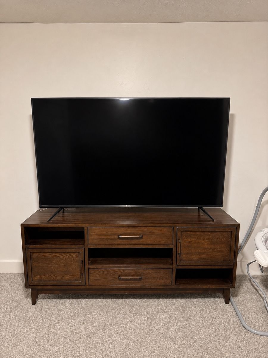TCL 70” 4K Smart TV – Powers On / Needs Repair – 70S434