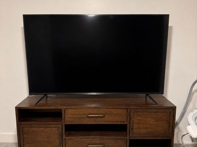 TCL 70” 4K Smart TV – Powers On / Needs Repair – 70S434