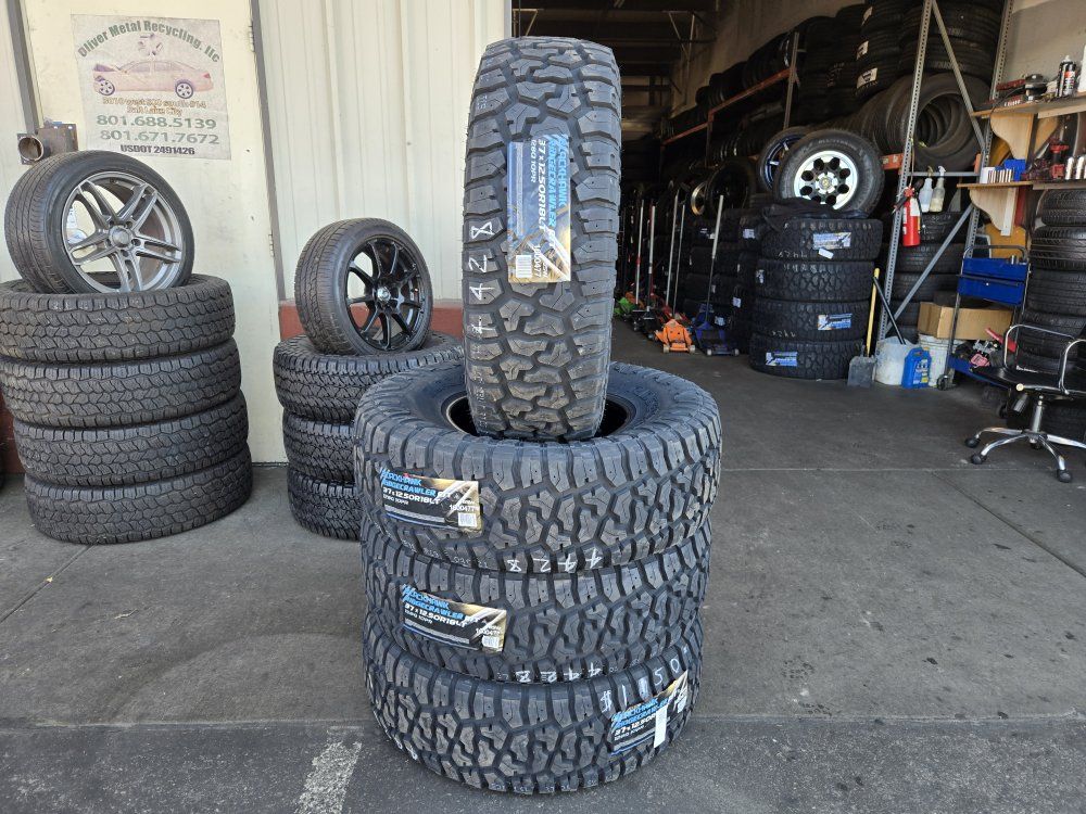 SET 37X12.50R18LT BLACKHAWK RIDGECRAWLER R/T