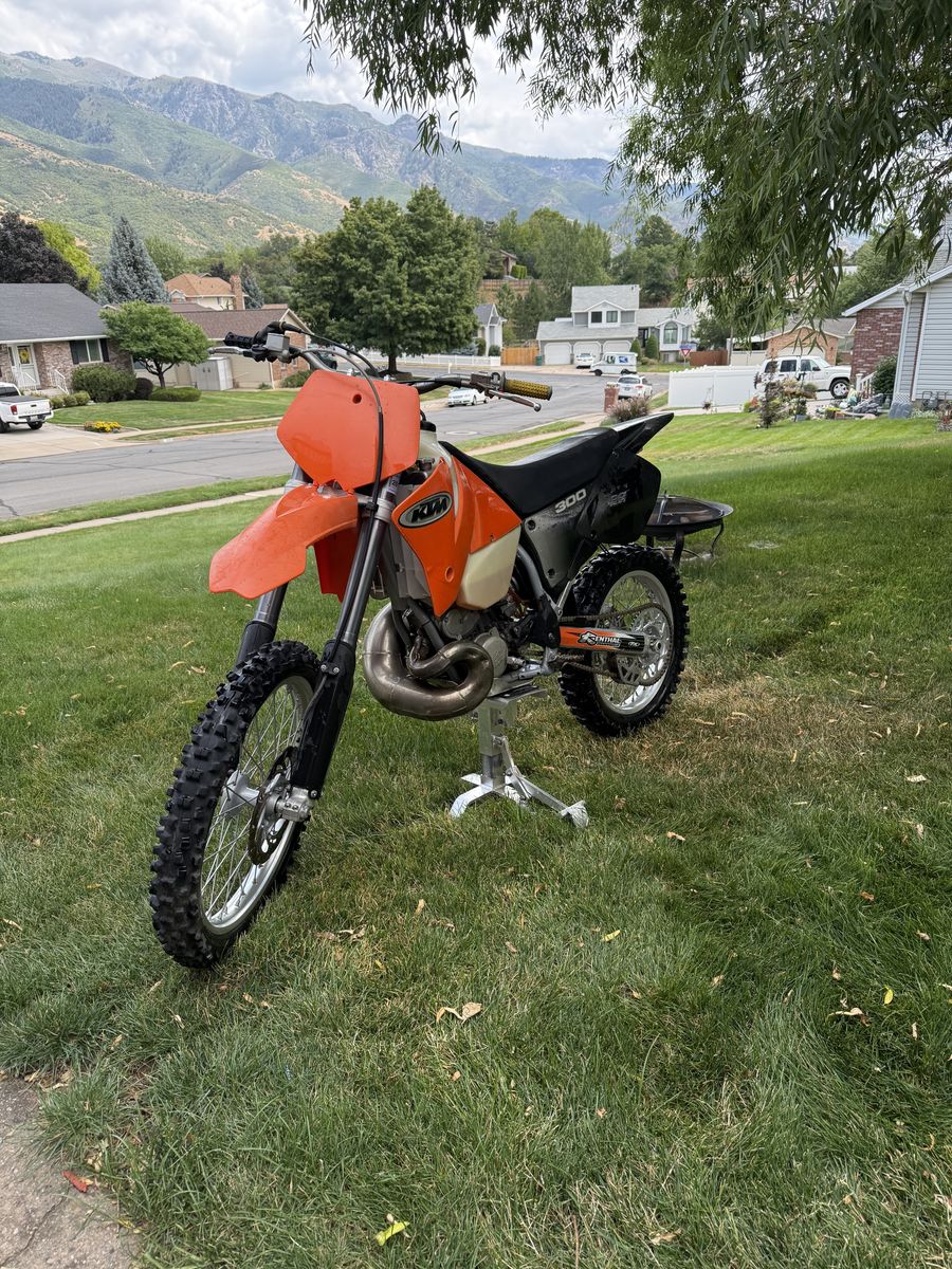 KTM 300 #2- stoke 2002
