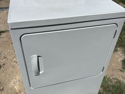 Hotpoint extra large capacity electric dryer