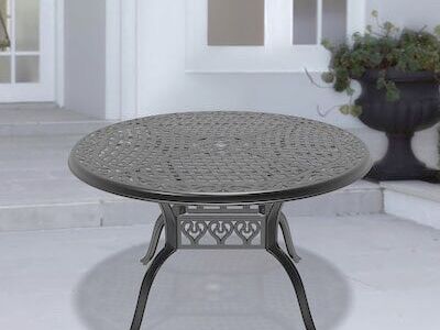 Outdoor Dining Table 48 In with Umbrella Hole