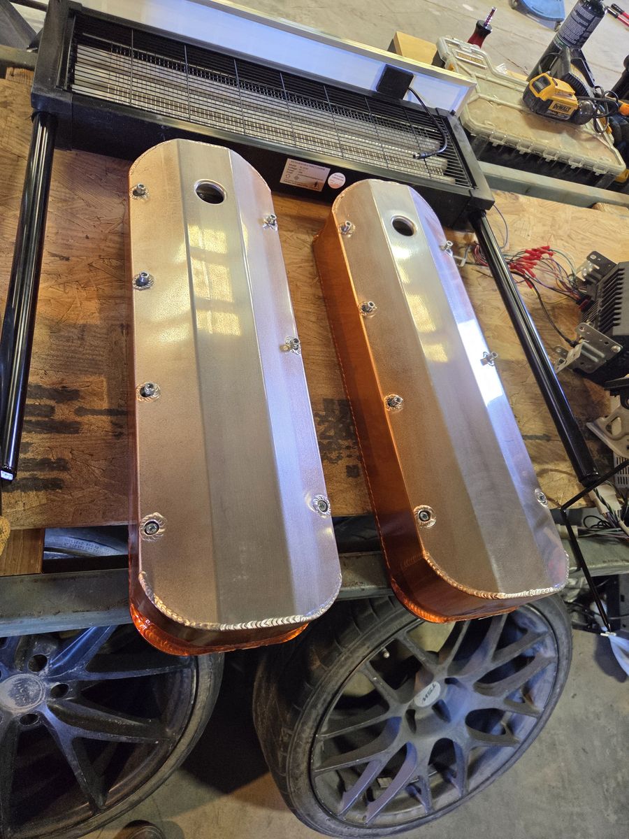Big block valve covers set