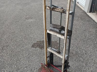 Heavy-Duty Appliance Hand Truck Dolly with Straps