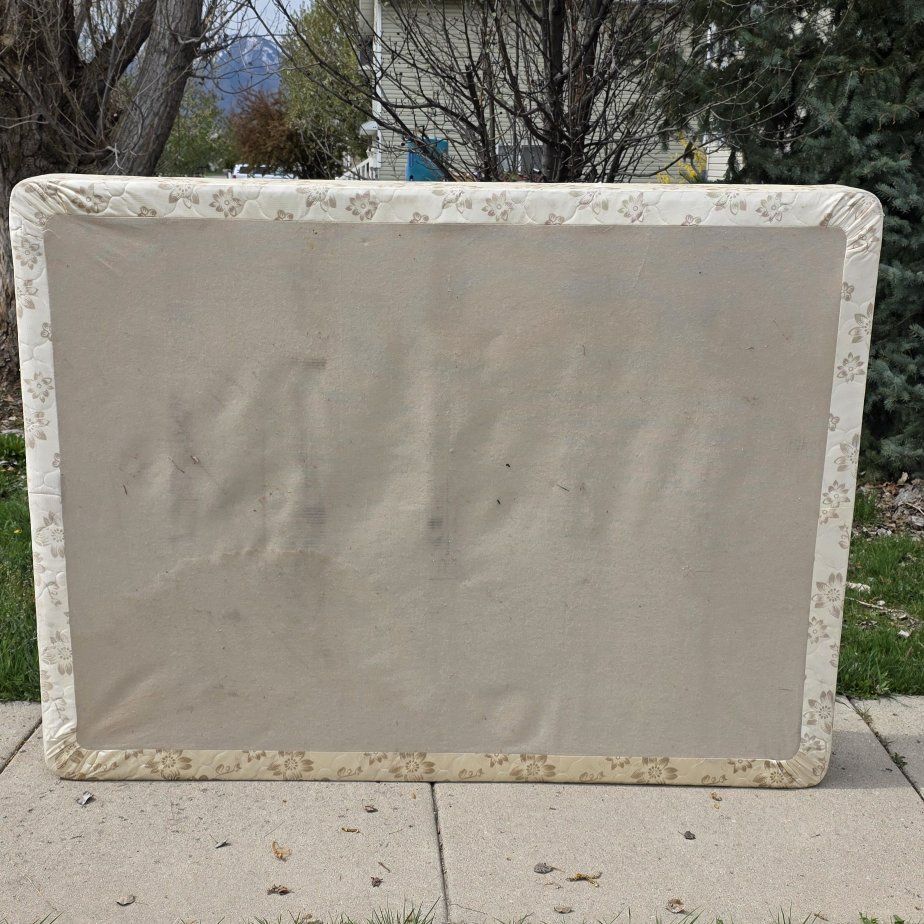 free queen box spring