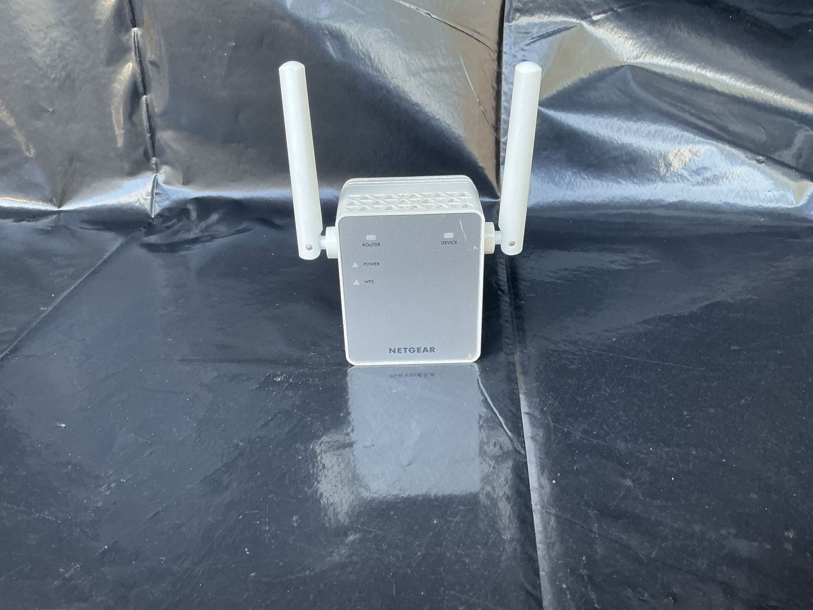 NETGEAR Wi-Fi Range Extender, Boost Your Wi-Fi Signal, Eliminate Dead Zones