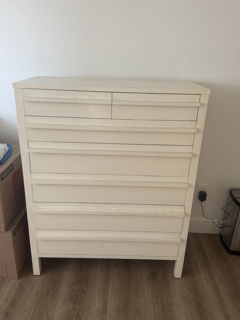 bedroom Dresser