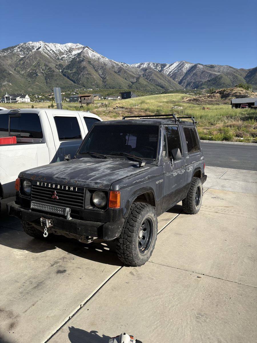 1988 Mitsubishi Montero Sport
