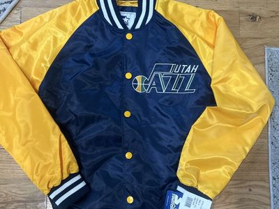 Utah Jazz jacket - men’s Small