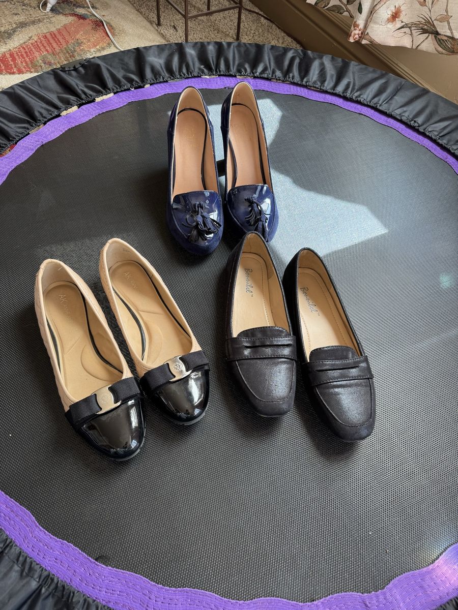 3 Pair Of Ladies Dress Shoes Size 8