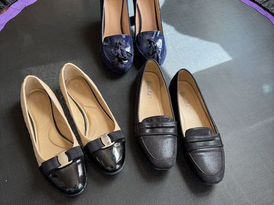 3 Pair Of Ladies Dress Shoes Size 8