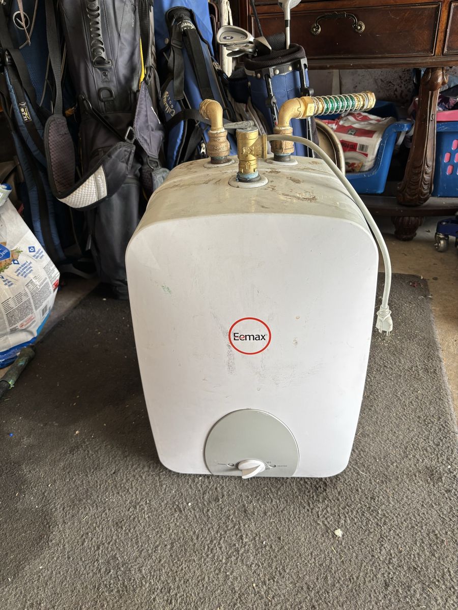 Eemax water heater