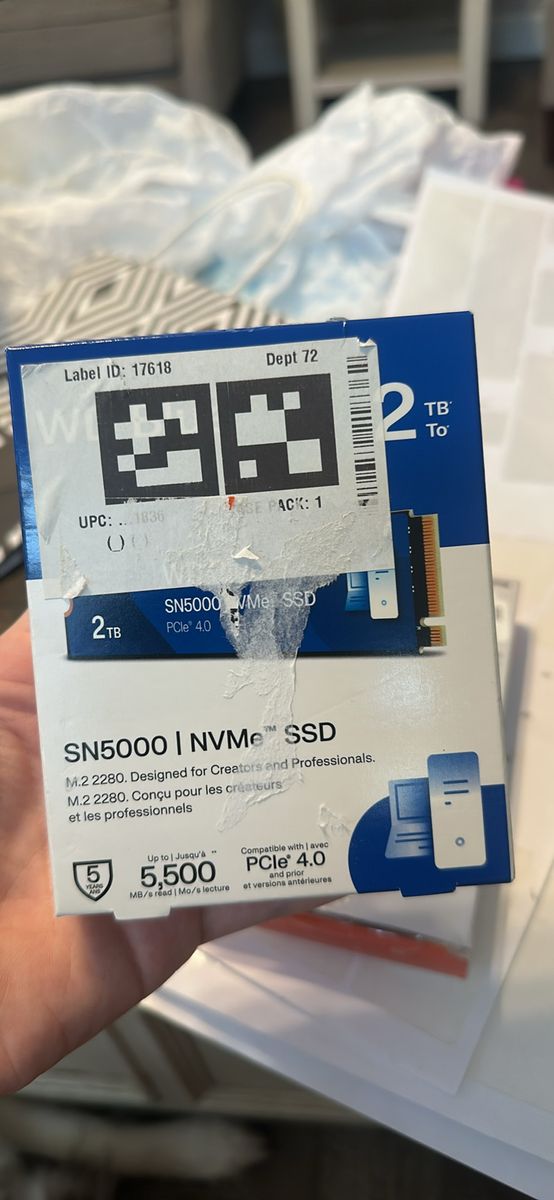 *Brand New* 2TB WD SN5000