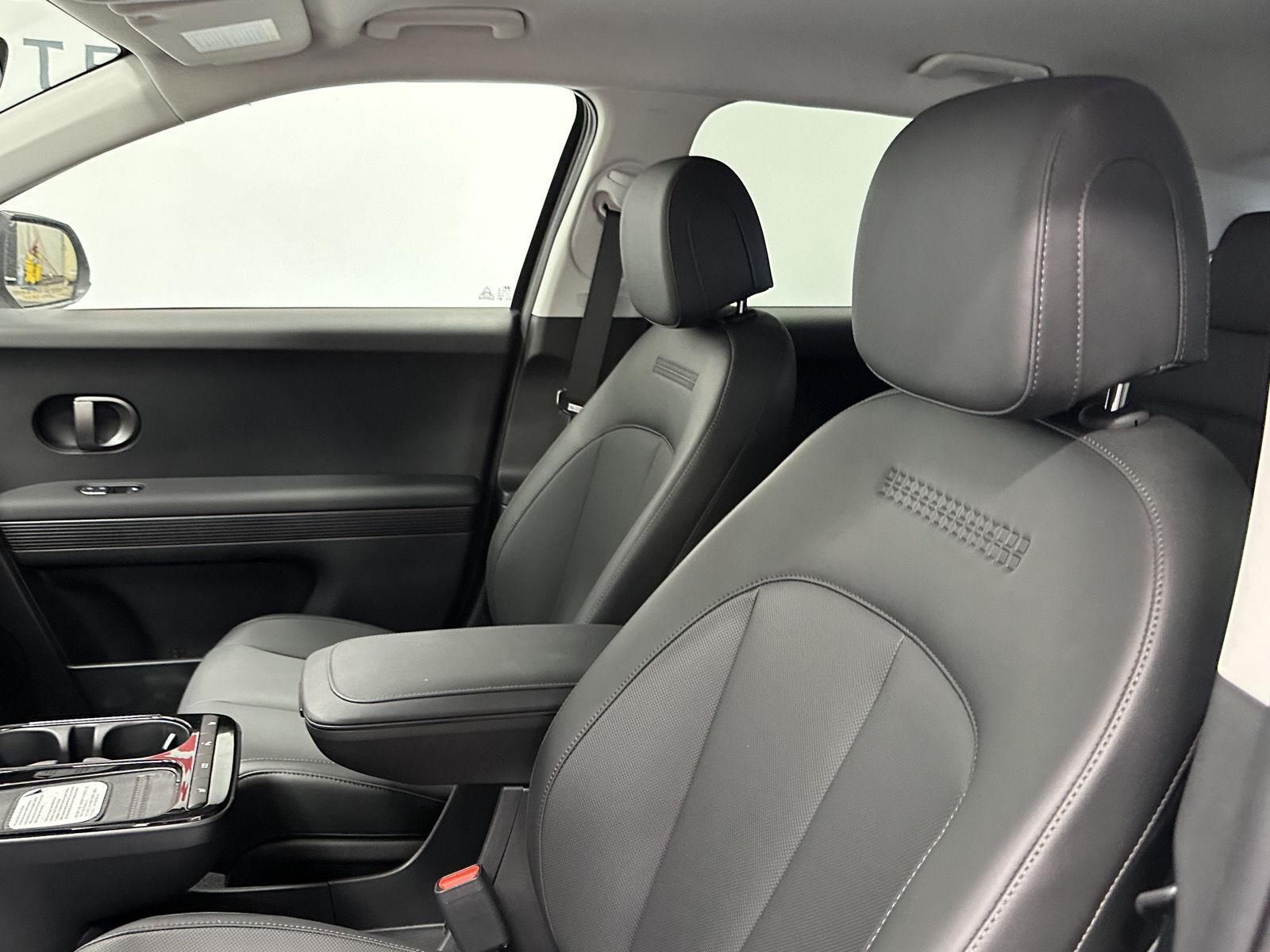 Main image 26