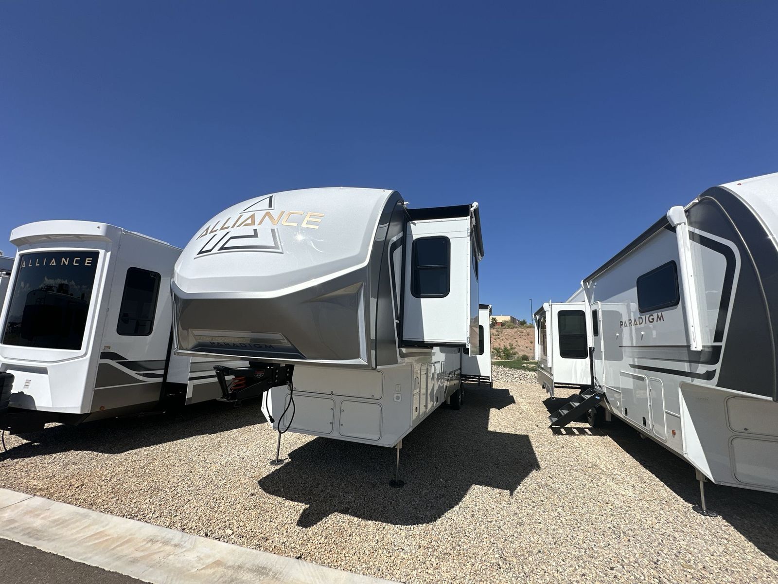 2026 Alliance RV Paradigm 395DS