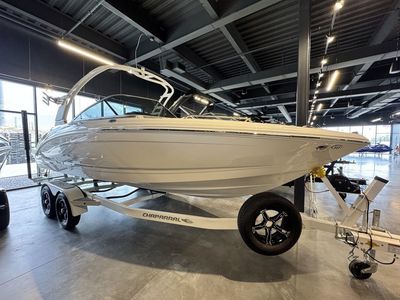 2024 Chaparral 23 Surf