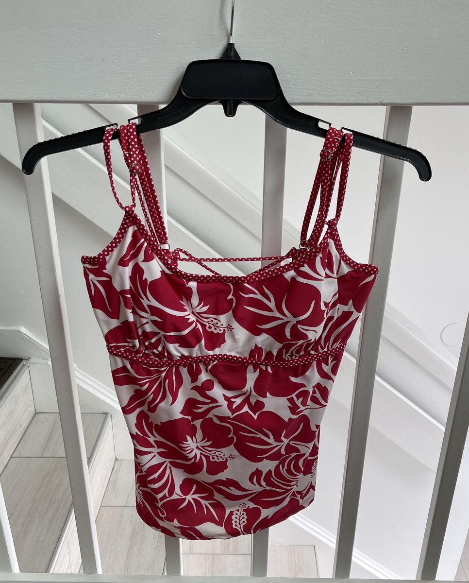 Ladies Swimwear/ Tankini Tops