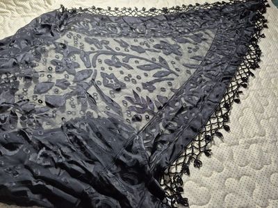 Alex Evenings Black Beaded Velvet Burnout Floral Evening Shawl Wrap