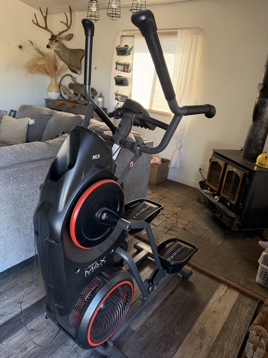 Bowflex M3 Max Trainer Elliptical - Compact Home Fitness Machine