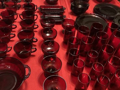 Vintage Anchor Hocking Royal Ruby Glass Coronation Set Of 100