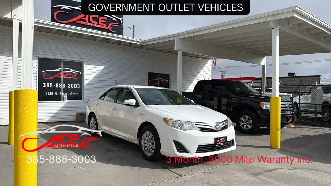 2013 TOYOTA CAMRY LE