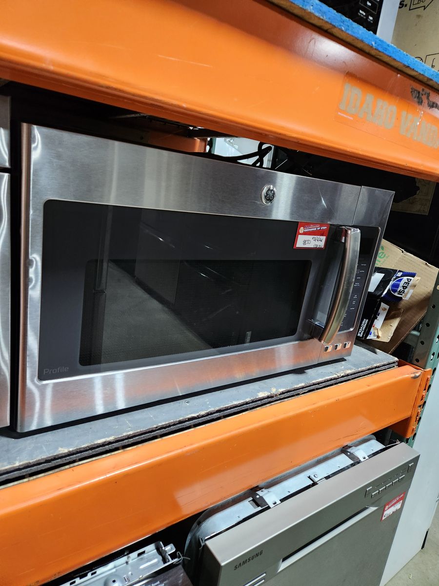 GREAT GE STAINLESS STEEL OVER THE RANGE MICROWAVE!