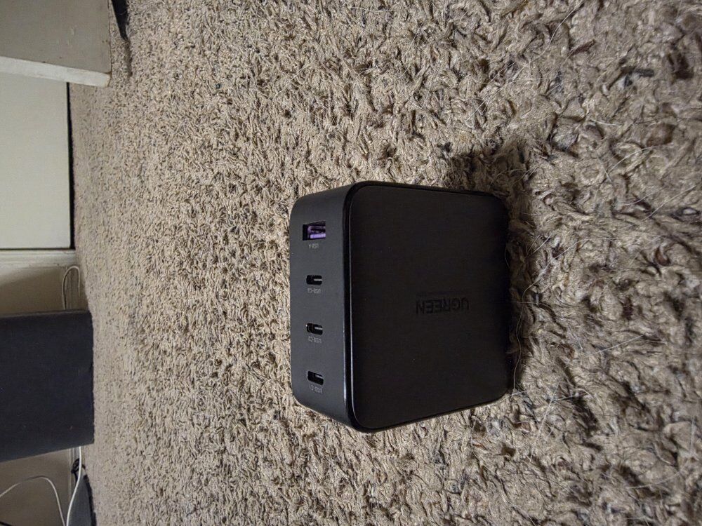 UGREEN 100W GAN Charger (No aCable)