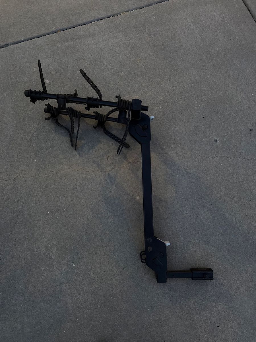 Thule 4 Bike Hitch Rack