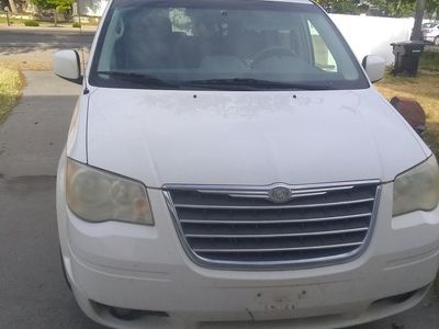 2010 Chrysler Town & Country