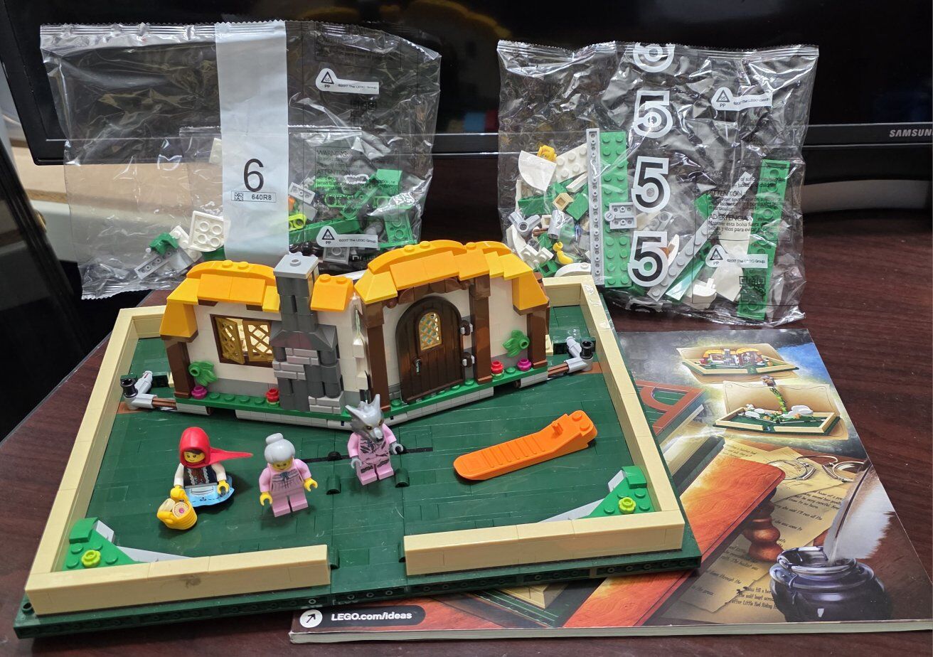 LEGO Ideas Pop-Up Book 21315