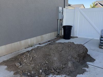 Free screened top soil Approx. 1.5 Cubic Yards
