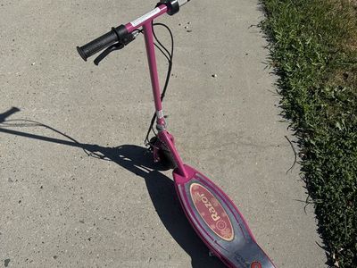 Electric Razor Scooter