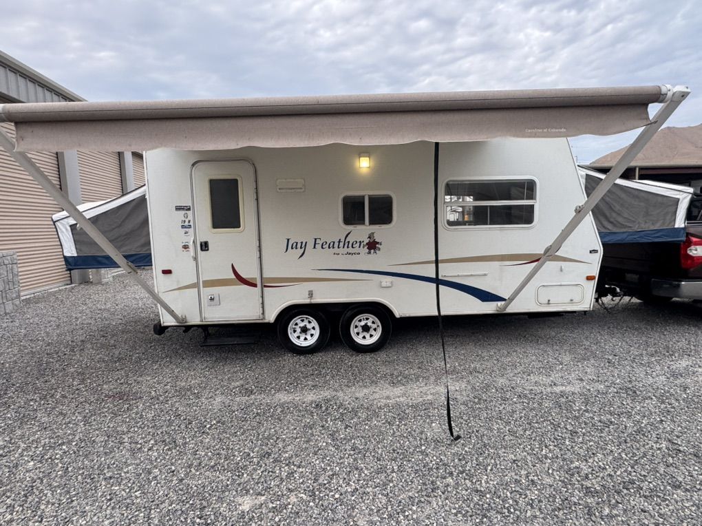 Mint Jayco Jayflight 19H Ultralite Sleeps 8+