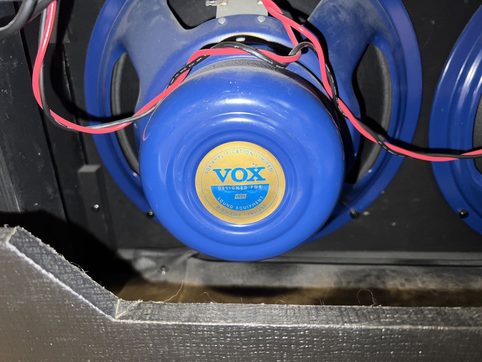 Main image 6