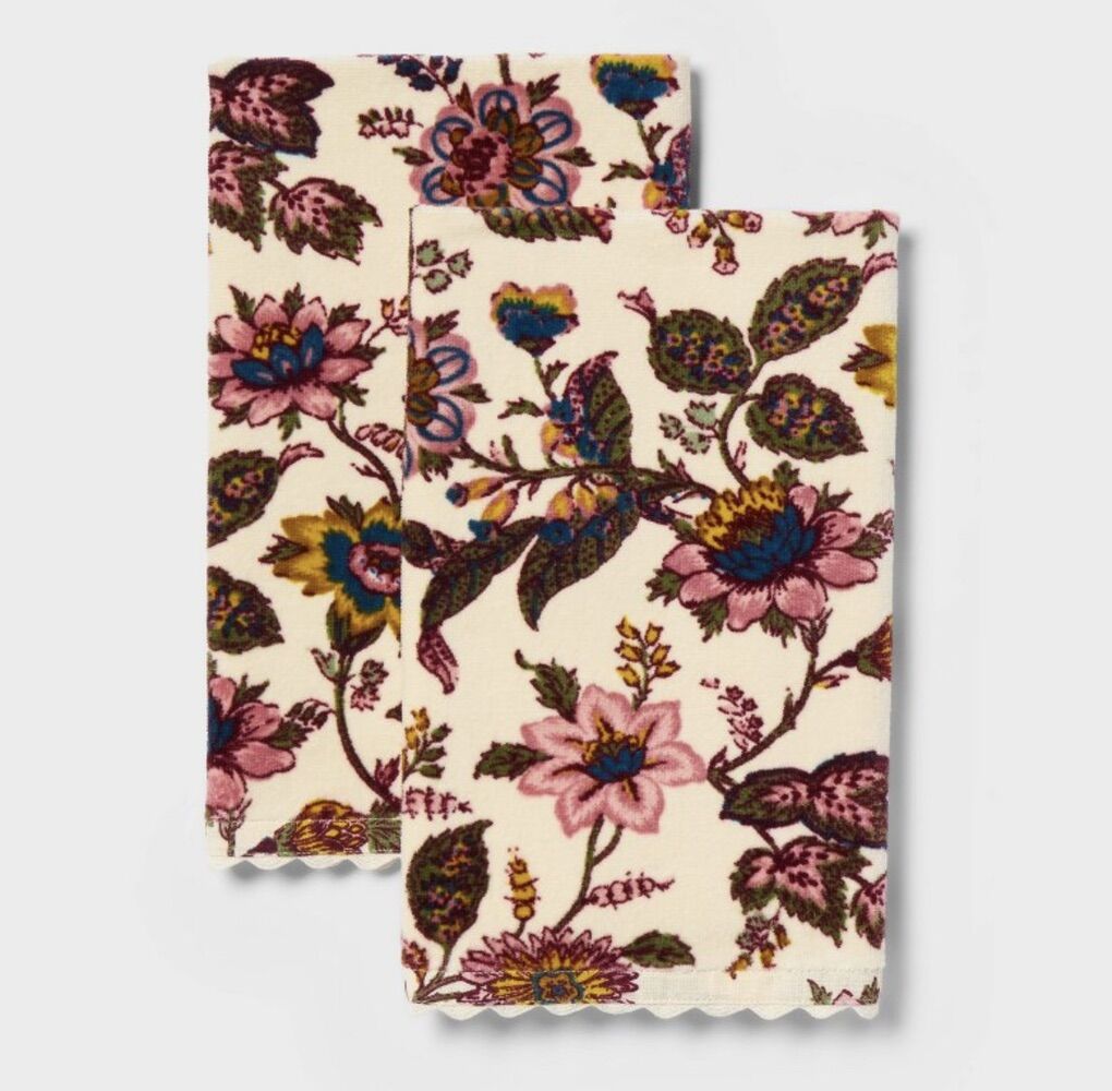 2 pack floral hand towel set