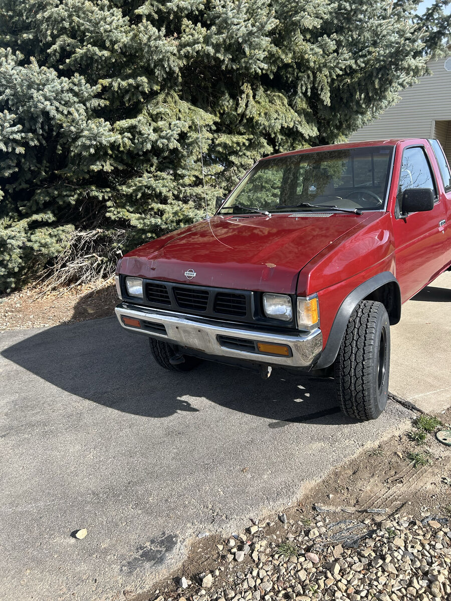 1997 NISSAN TRUCK XE
