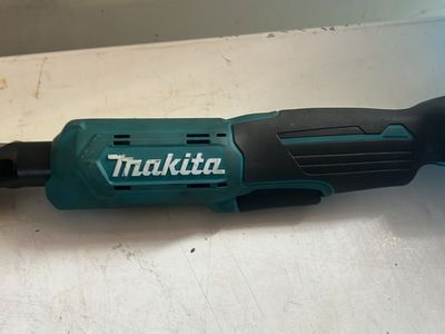 Makita RW01 12V max CXT Cordless 3/8"/1/4" Sq. Drive Ratchet - Tool Only