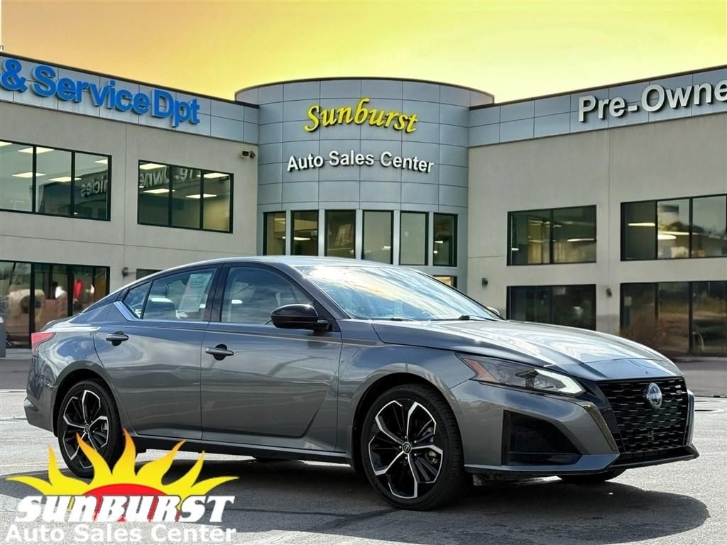 2023 Nissan Altima 2.5 SR